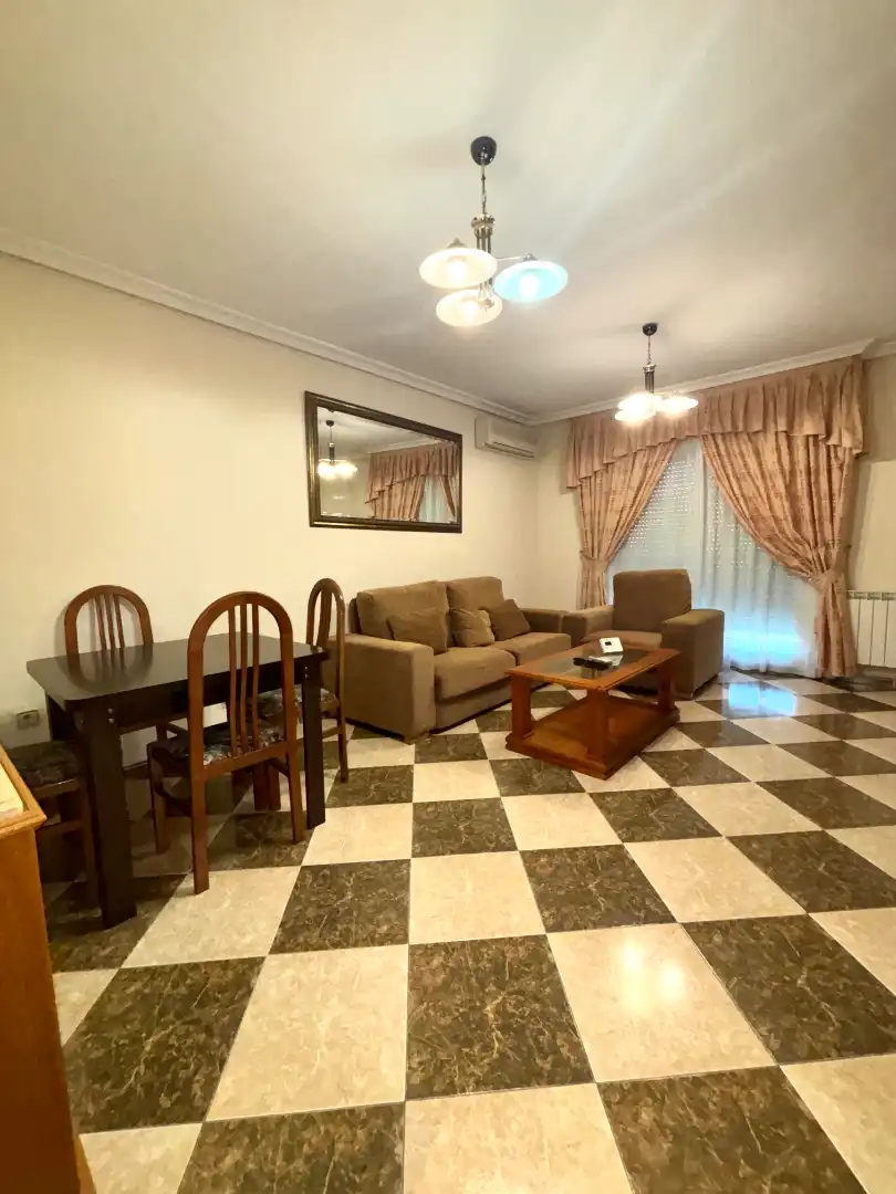 Flat with lift to rent in Avenida Cañada Real 18, imagen 3