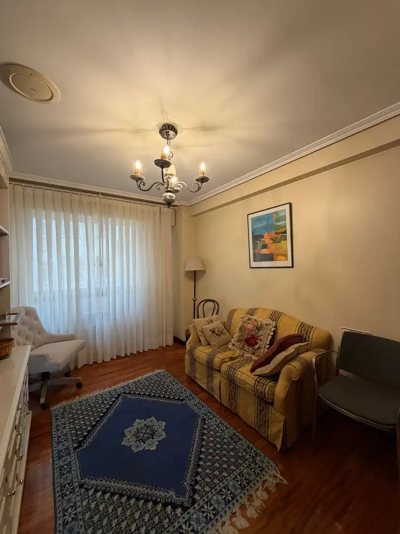 Sala de estar de Piso en venta en A Coruña Capital  con Calefacción, Parquet y Trastero