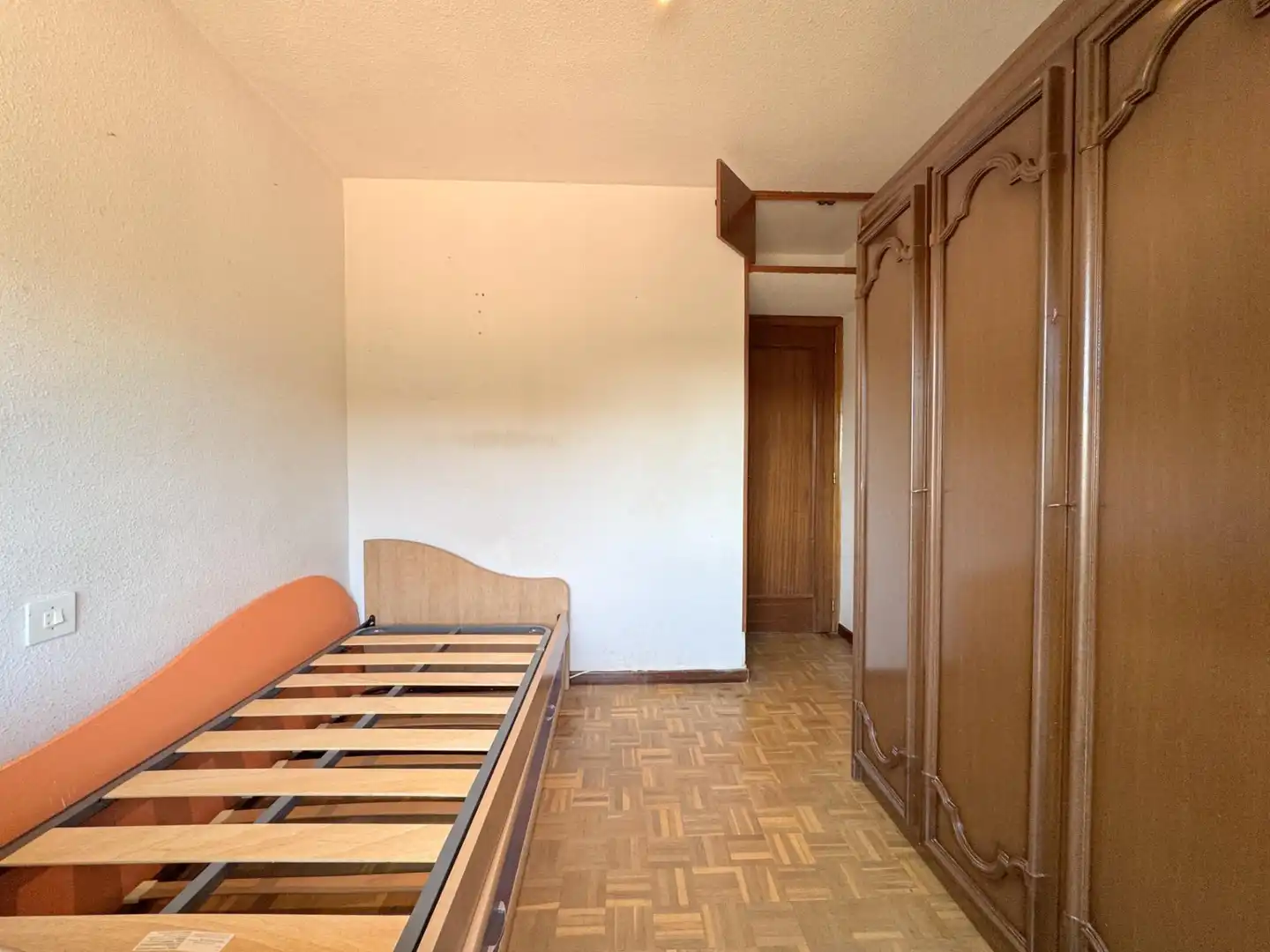 Dormitori de Pis en venda en Ávila amb Calefacció i Terrassa