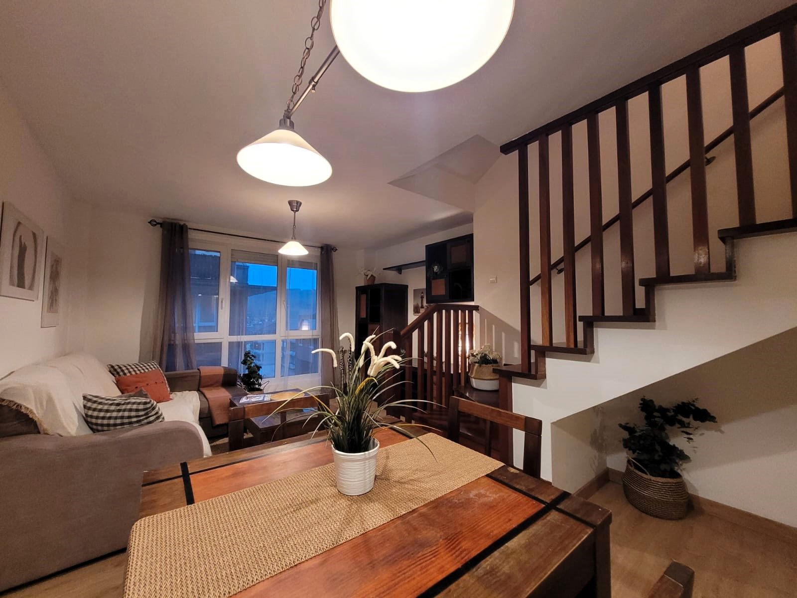 Sala d'estar de Dúplex en venda en Piélagos amb Calefacció, Terrassa i Traster