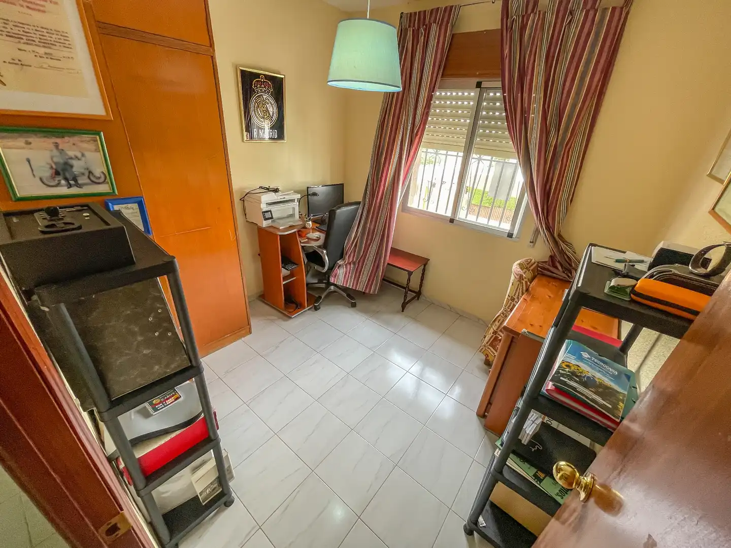 Dormitori de Casa o xalet en venda en Villa de Otura amb Jardí privat, Terrassa i Piscina