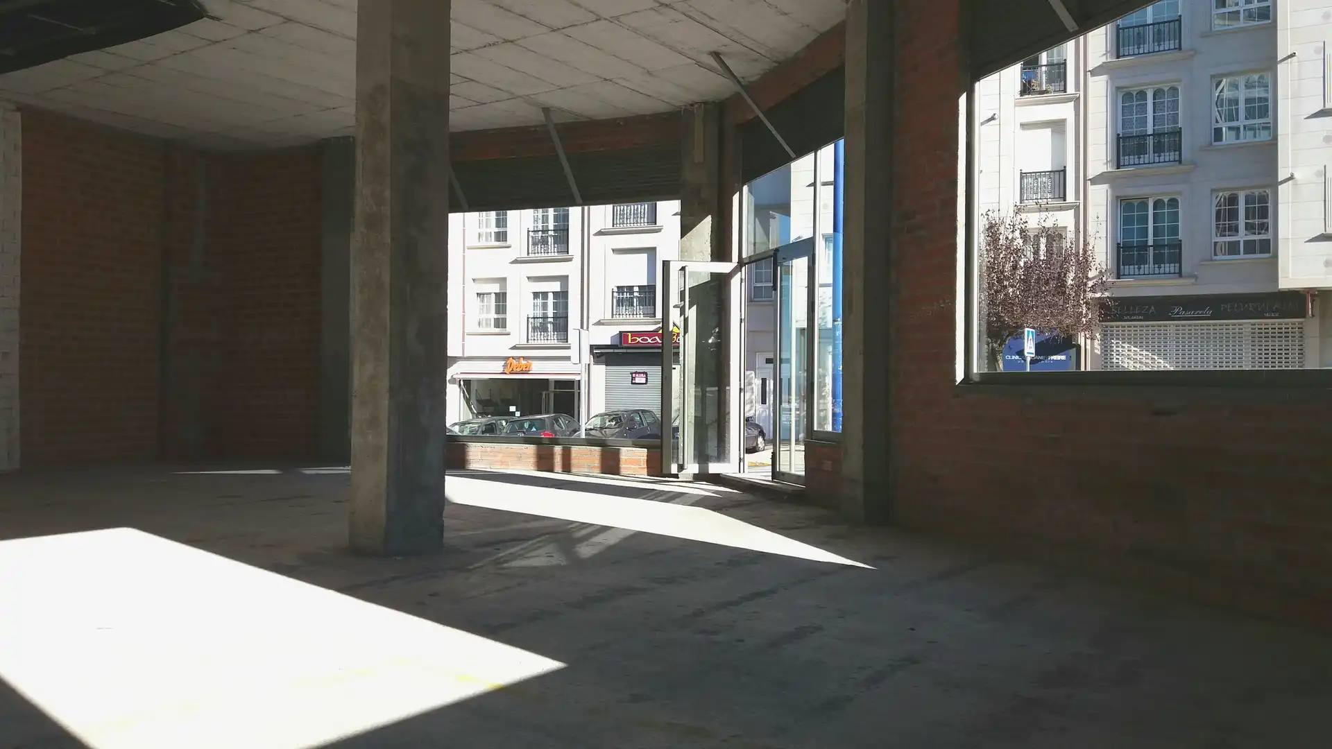 Local commercial à louer à Rúa Amparo López Jean, imagen 6
