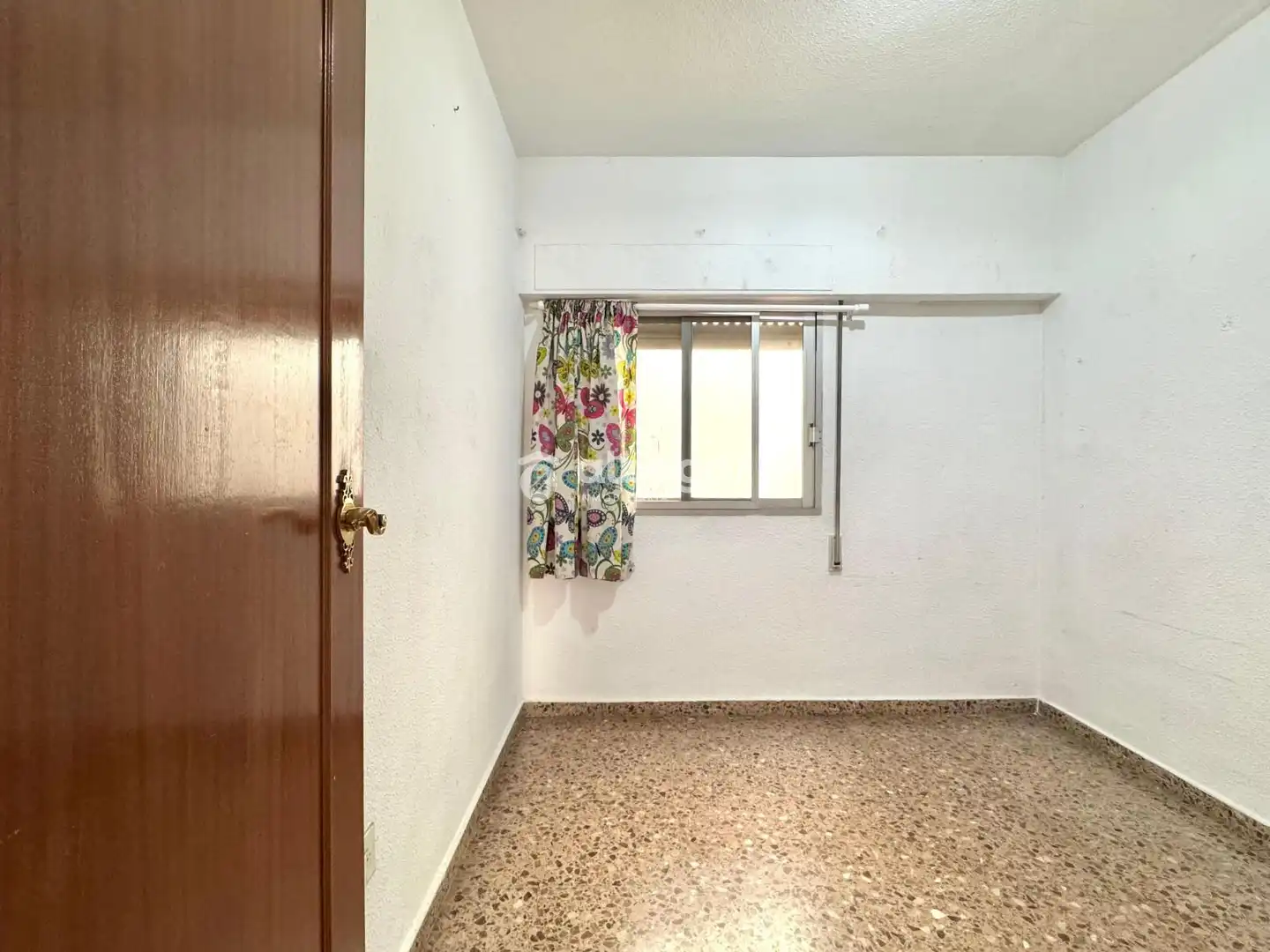 Dormitori de Pis en venda en Valencia amb Aire condicionat, Terrassa i Forn