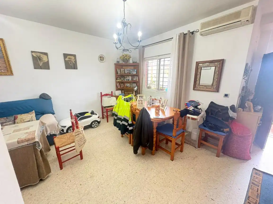 Casa aparellada amb terrassa en venda a Almensilla, imagen 18