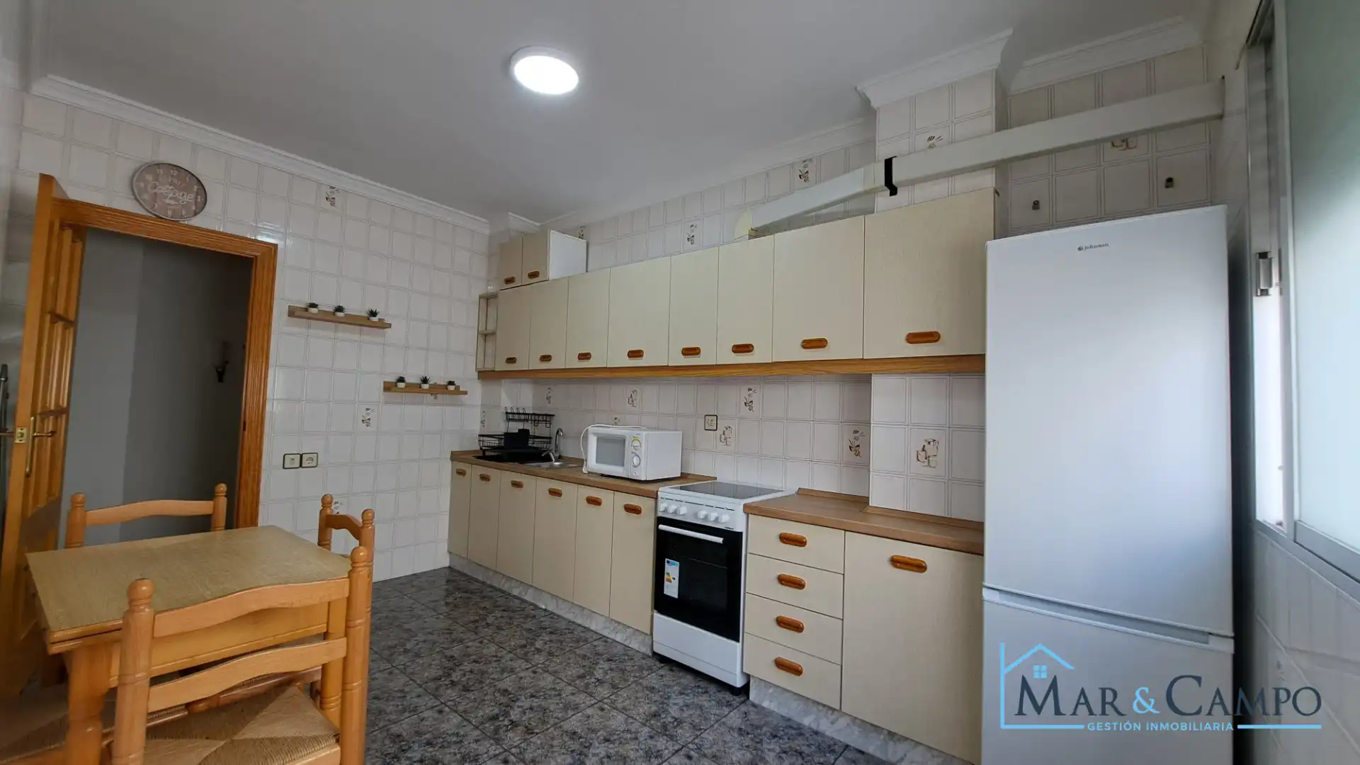 Küche von Wohnung zum Verkauf in Los Alcázares mit Klimaanlage, Möbliert und Balkon