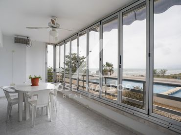 Flat with pool for sale in REY JUAN CARLOS I