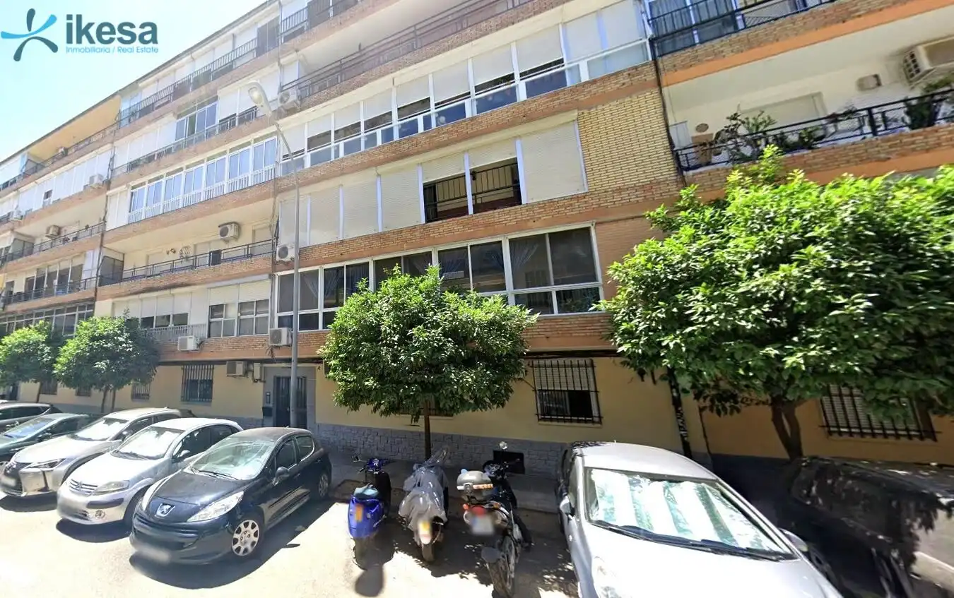 Flat for sale in Parque Alcosa