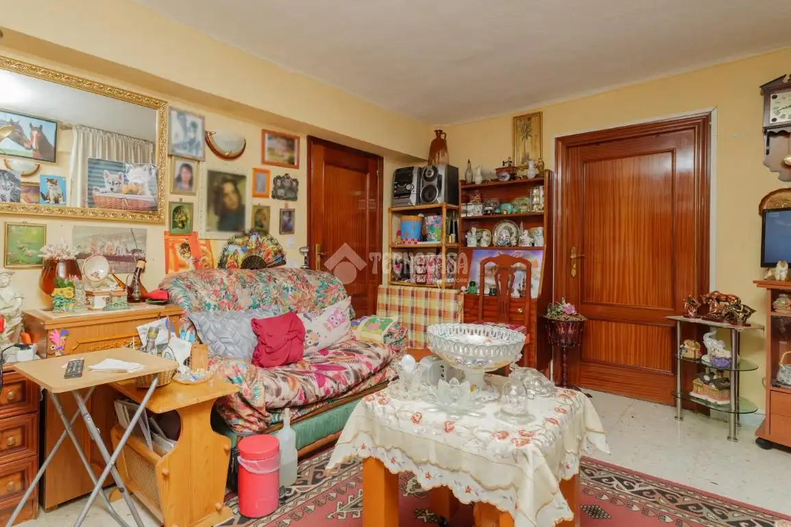 Wohnzimmer von Wohnung zum Verkauf in Madrid mit Heizung und Balkon