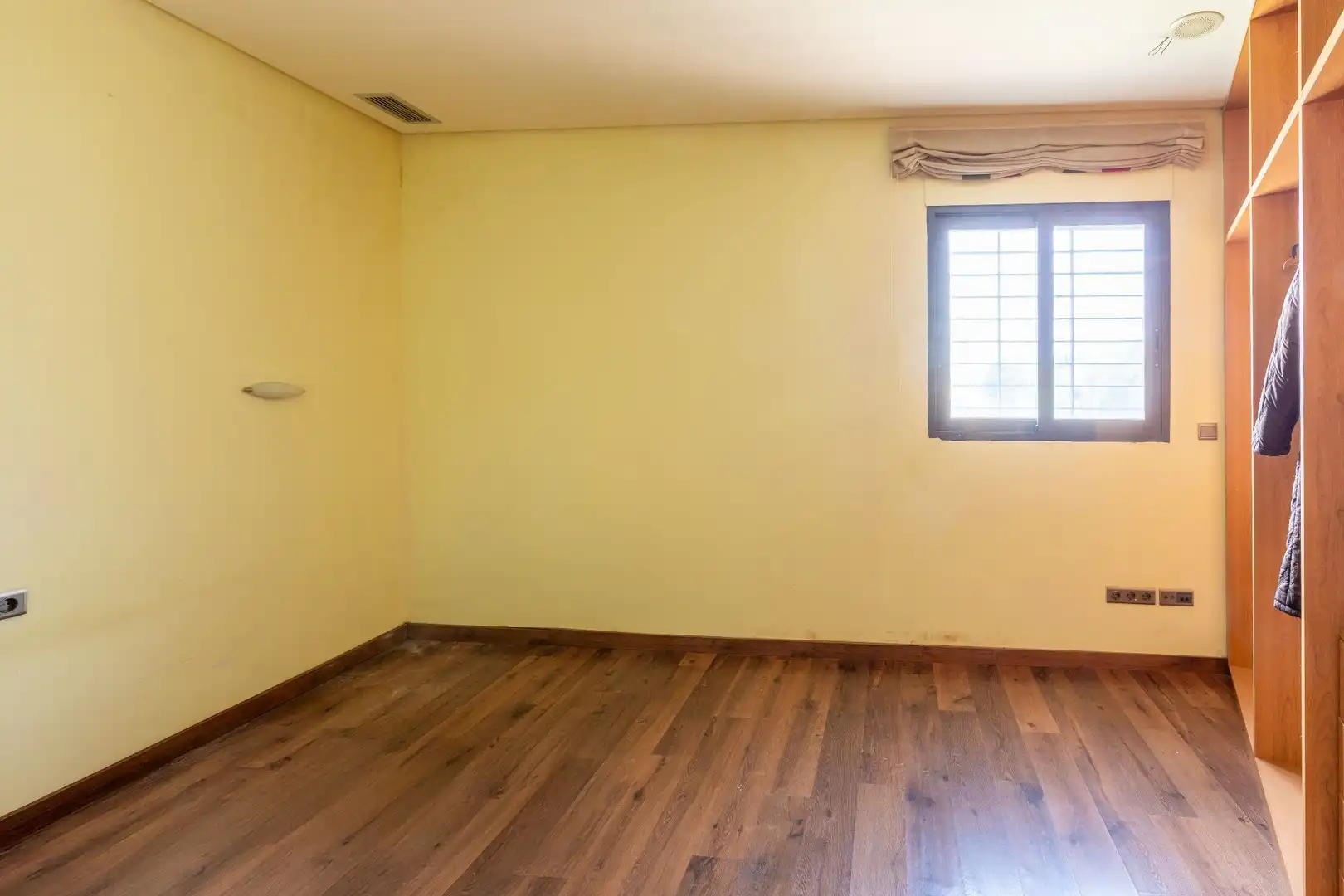 Houses for sale in Aspe  with Air Conditioner, Heating and Private garden