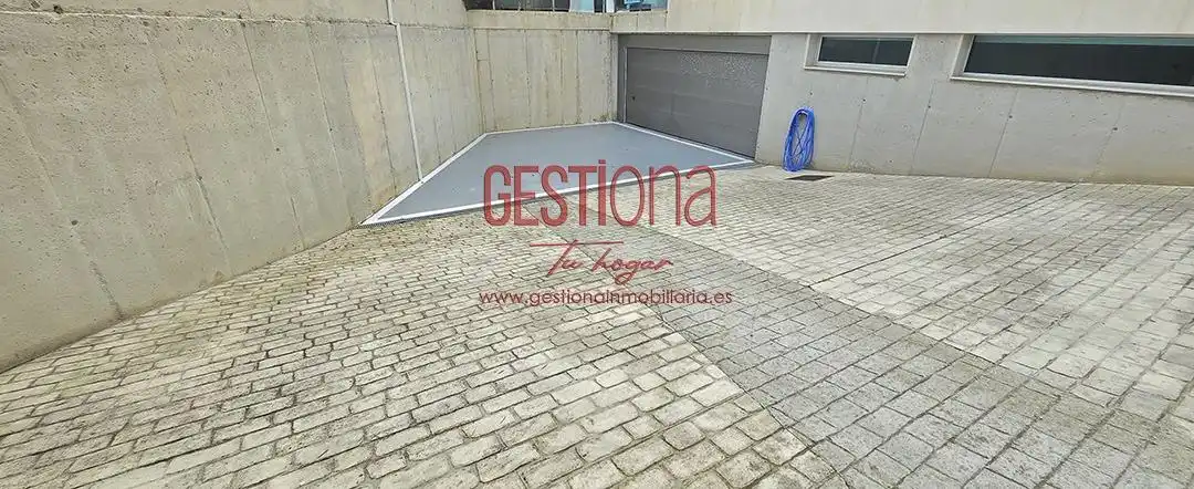 Exterior view of Houses for sale in Santa Cruz de Bezana  with Private garden, Terrace and Furnished
