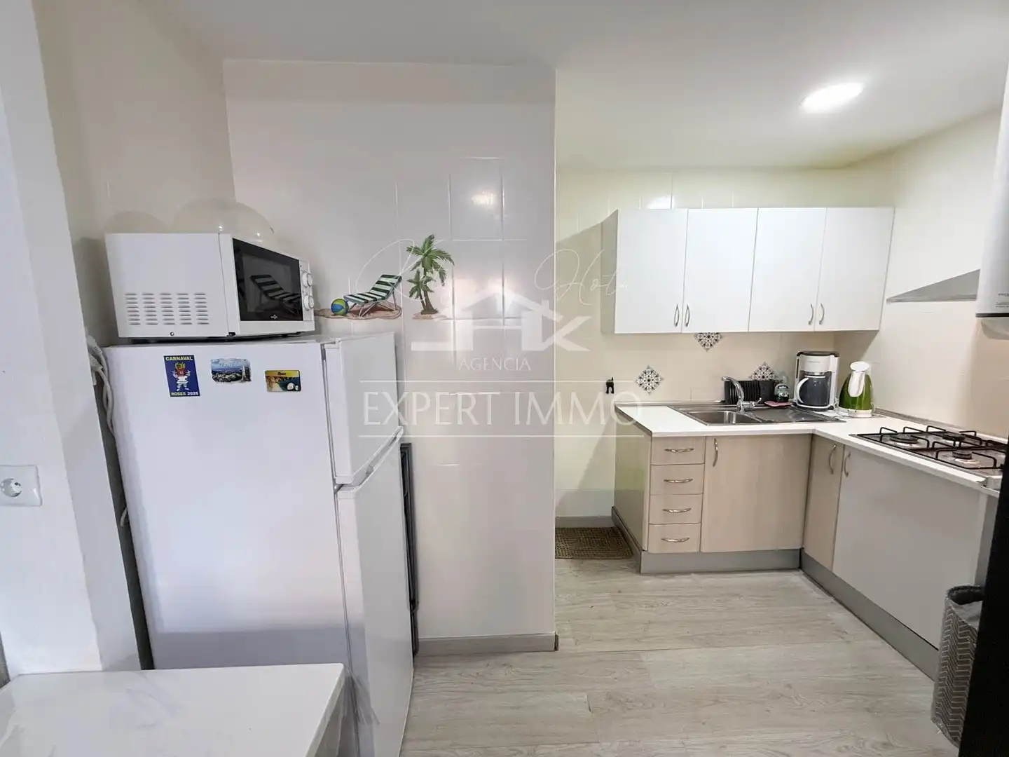 Cocina de Apartamento en venta en Roses con Amueblado y Piscina comunitaria