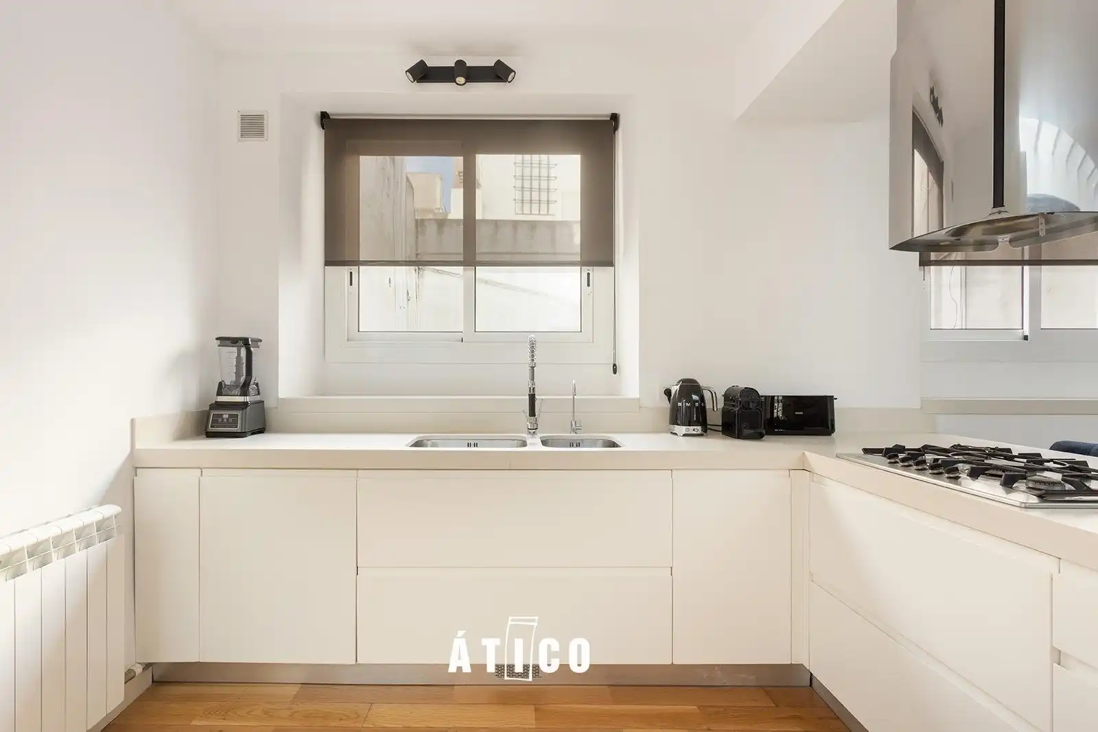 Cuina de Àtic en venda en Barcelona amb Aire condicionat, Calefacció i Parquet