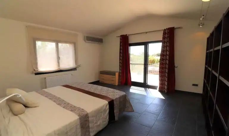 Dormitori de Casa o xalet en venda en Peralada amb Aire condicionat, Calefacció i Terrassa