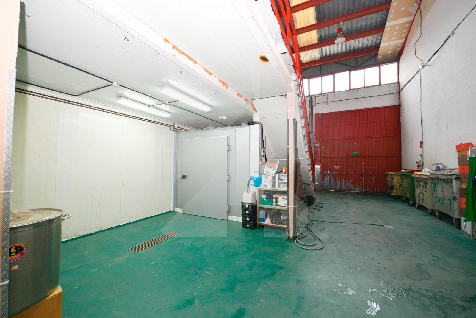 Nave industrial en venta en Calle ISAAC PERAL, Altos del Olivar - El Caracol