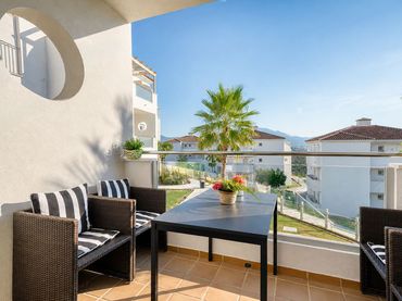 Apartment with pool for sale in Chullera