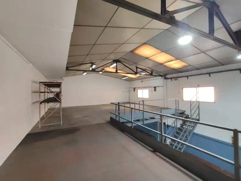 Nau industrial en venda en Polinyà amb Calefacció
