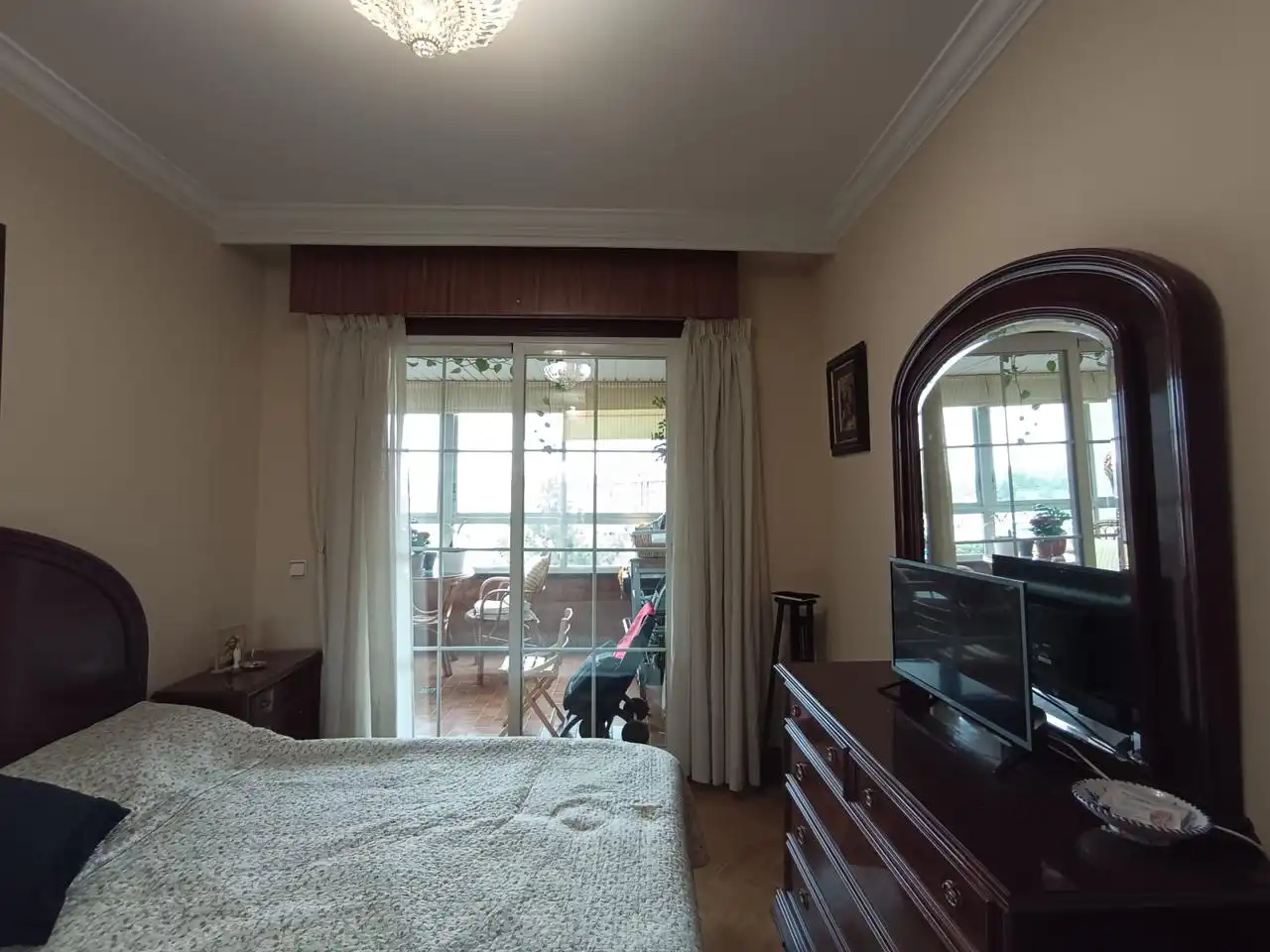 Habitación de Piso en venta en Madrid con Aire acondicionado, Calefacción y Jardín privado