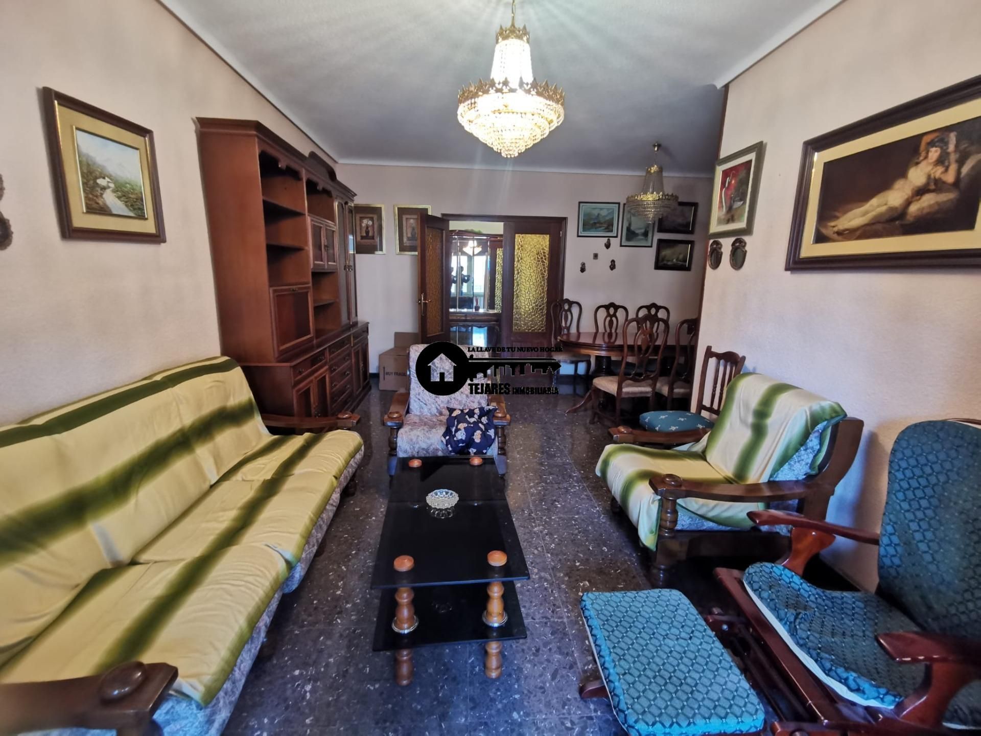Sala d'estar de Pis en venda en  Albacete Capital amb Calefacció, Terrassa i Traster