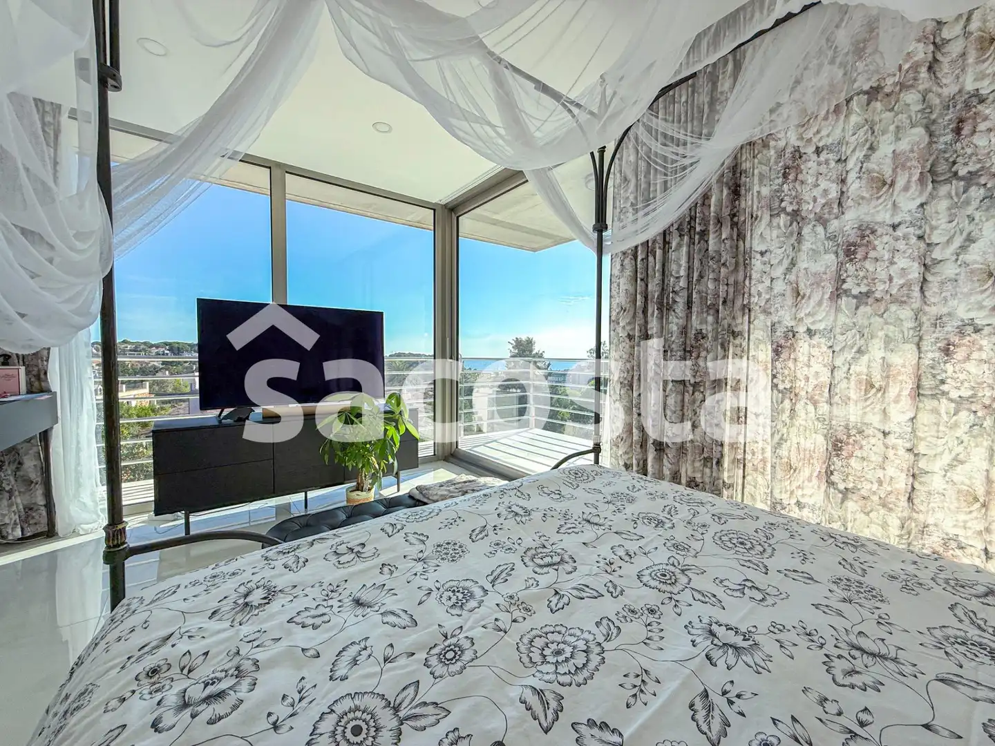 Dormitori de Casa o xalet en venda en Lloret de Mar amb Aire condicionat, Jardí privat i Terrassa