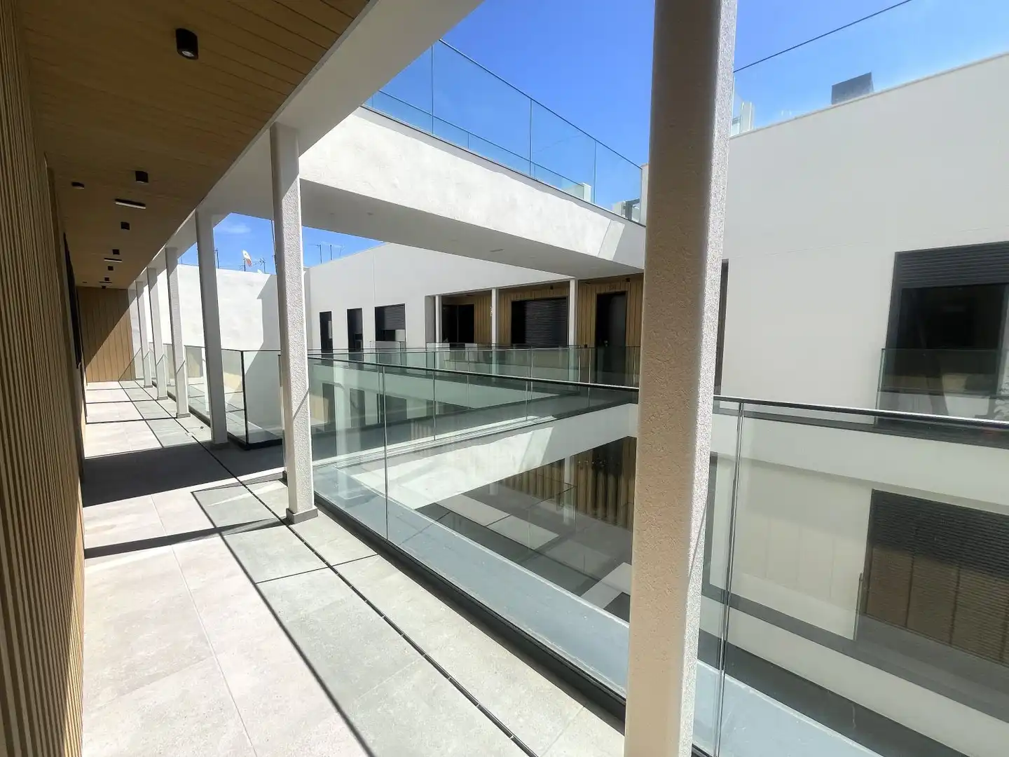 Exterior view of Flat for rent in Sevilla  with Air Conditioner, Heating and Storage room