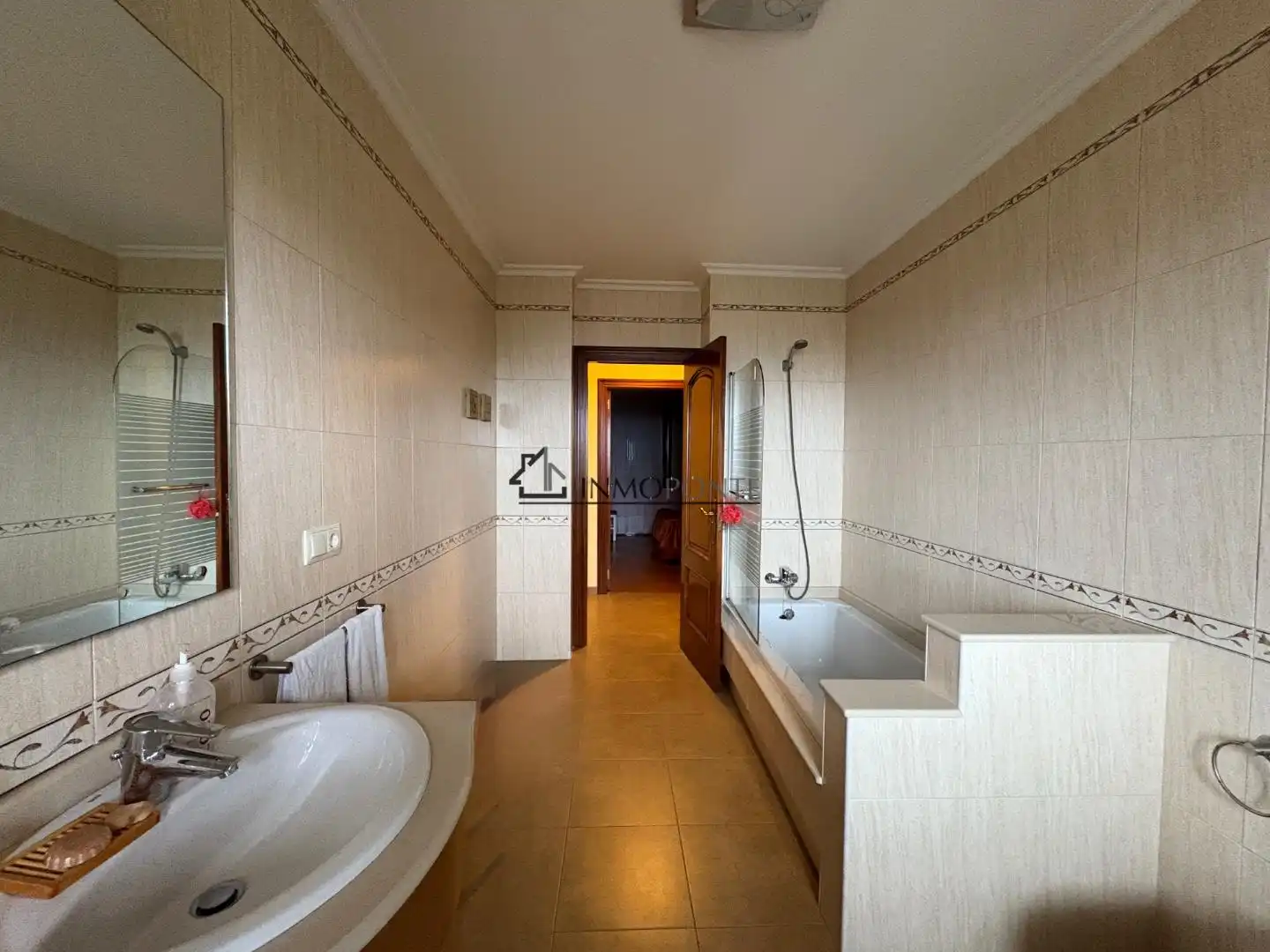 Bathroom of Houses for sale in Marín