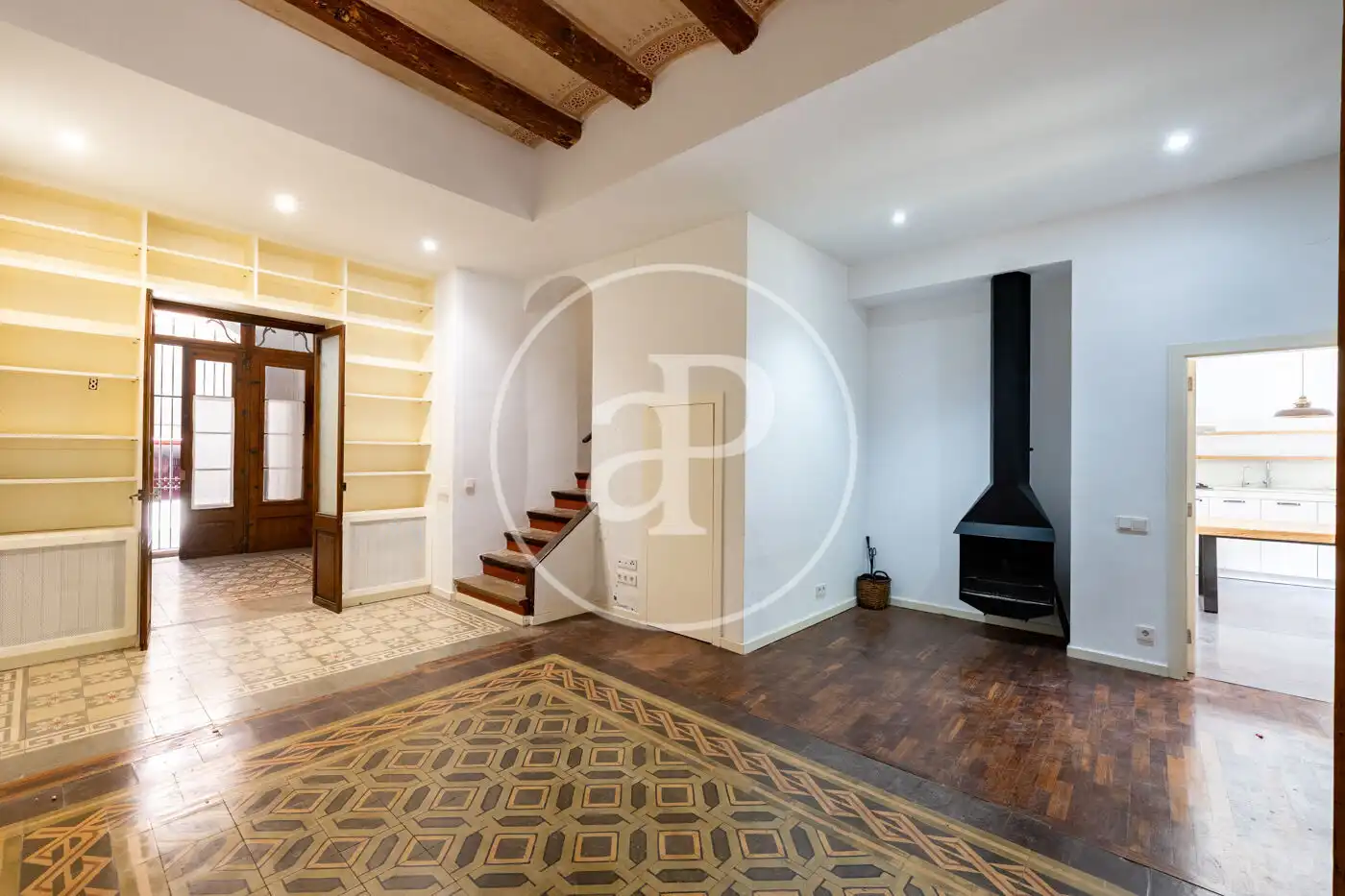 Sala de estar de Casa adosada en venta en Barcelona con Calefacción, Jardín privado y Terraza