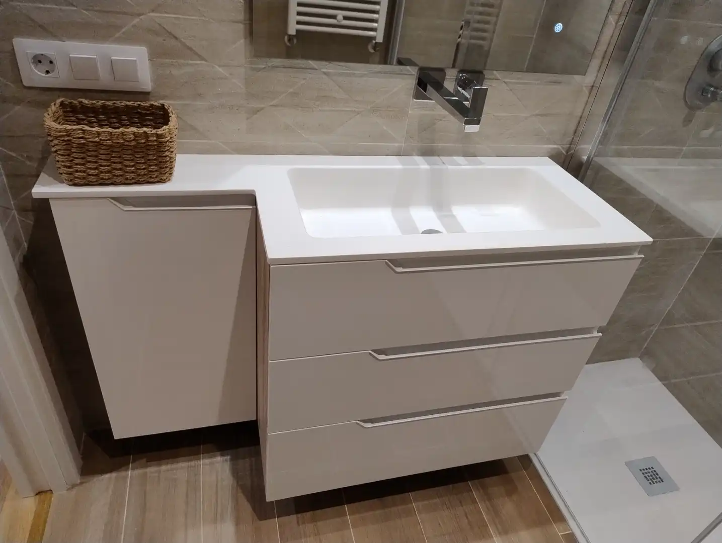 Bathroom of Flat for rent in Lugo  with Heating, Furnished and Oven