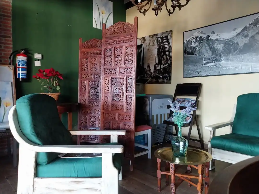 Sala d'estar de Local en venda en Santillana del Mar