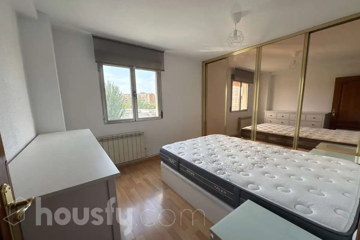 Flat for rent in Calle de Perú, Valleaguado - La Cañada