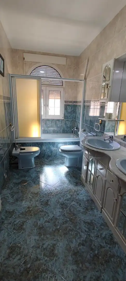 Baño de Casa o chalet en venta en Elche / Elx con Aire acondicionado, Jardín privado y Terraza