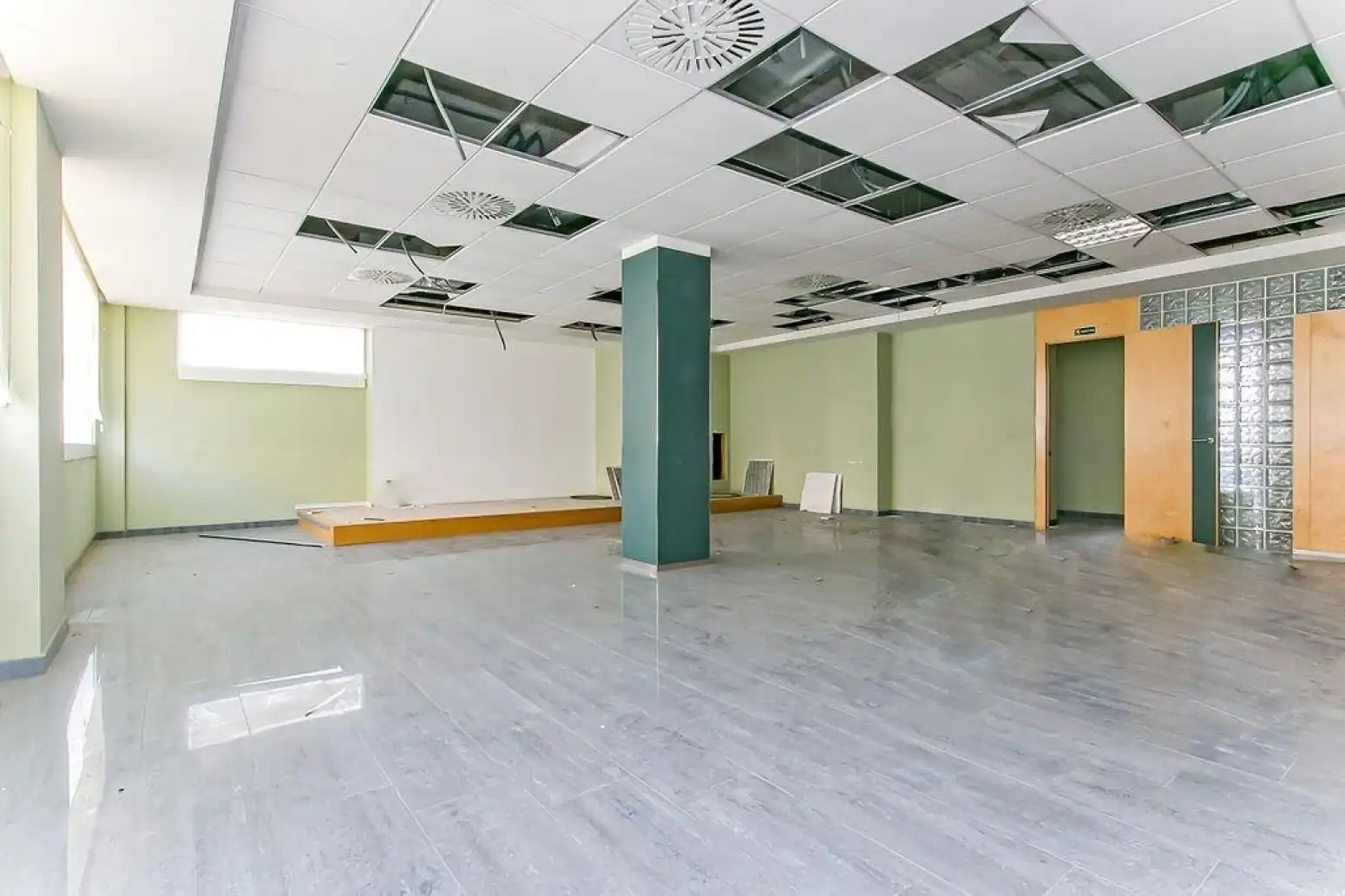 Business premises for sale in Vilanova i la Geltrú - Pare Garí, imagen 16