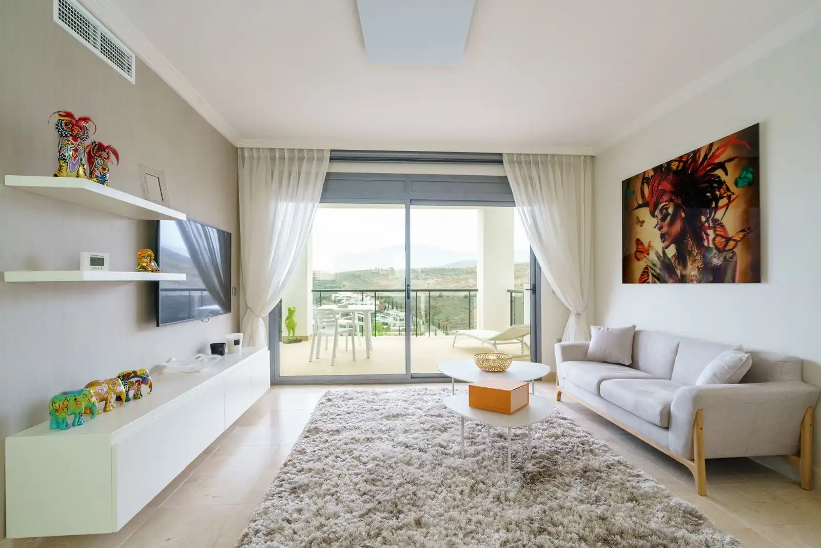 Wohnzimmer von Wohnung zum Verkauf in Benahavís mit Terrasse, Abstellraum und Möbliert