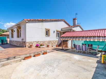 Exterior view of House or chalet for sale in Guadalix de la Sierra  with Heating, Private garden and Terrace