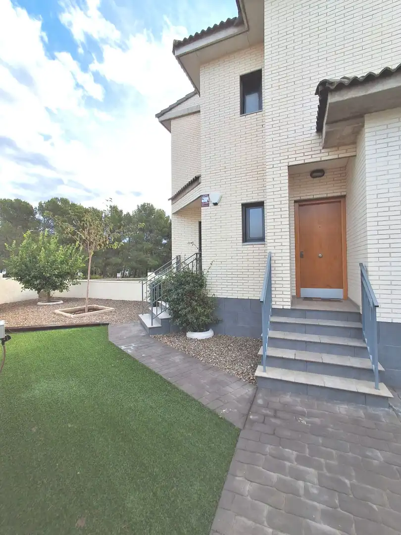 Exterior view of Detached homes for sale in Mont-roig del Camp  with Air Conditioner, Private garden and Terrace