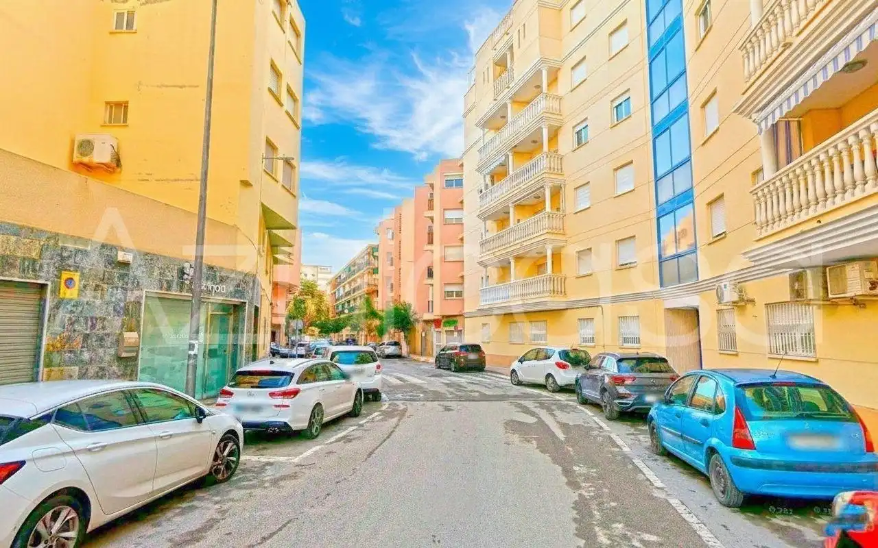 Exterior view of Flat for sale in El Campello  with Air Conditioner, Terrace and Furnished