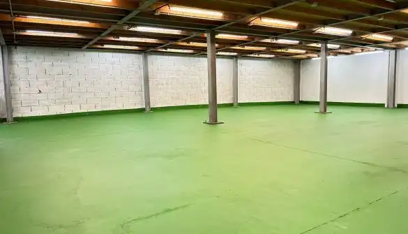 Fabrikhallen zur Miete in Santander