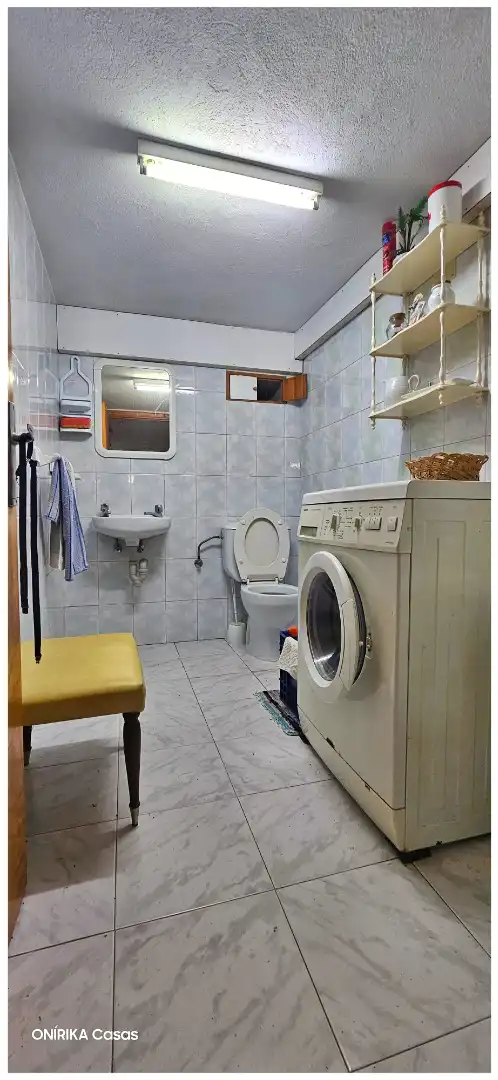 Bathroom of Houses for sale in Sarria  with Heating, Private garden and Parquet flooring