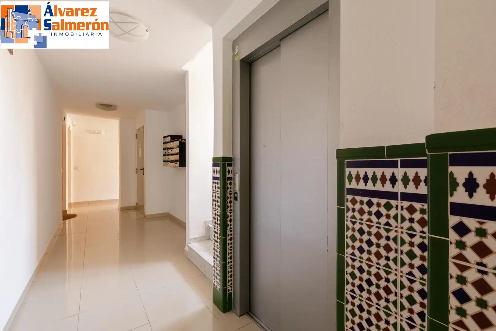 Piso en venta en Armilla con Calefacción, Amueblado y Balcón