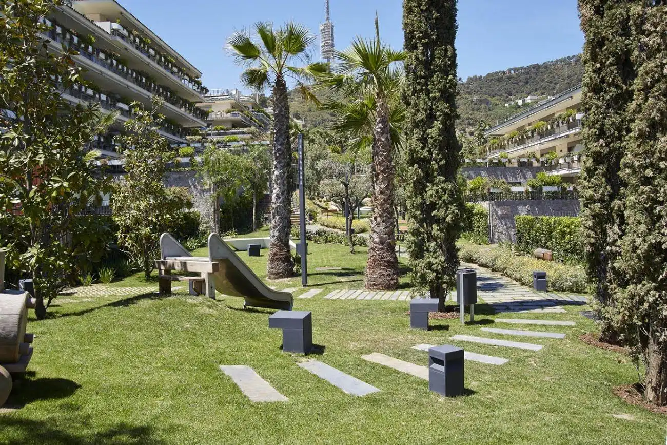 Jardí de Pis en venda en Barcelona amb Aire condicionat, Calefacció i Jardí privat