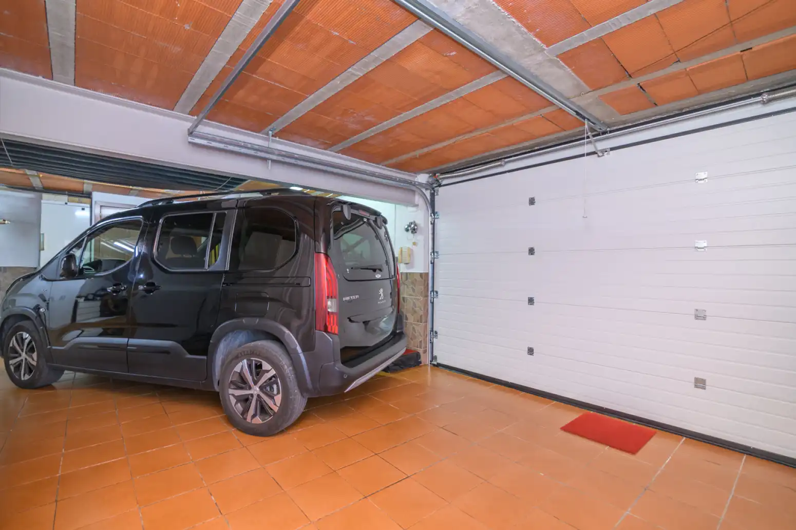 Parking de Casa o chalet en venta en Gavà con Terraza, Piscina y Balcón