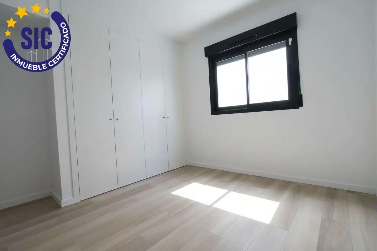 Habitación de Piso en venta en Paterna con Aire acondicionado, Calefacción y Terraza