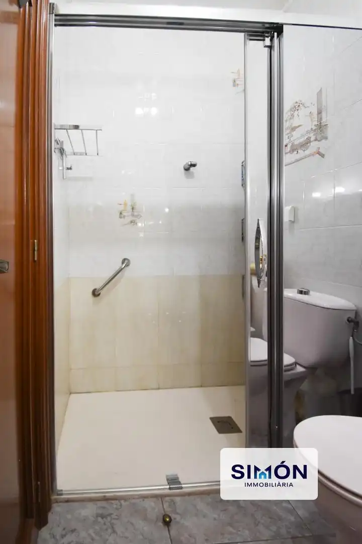 Bathroom of Flat for sale in Manresa  with Balcony
