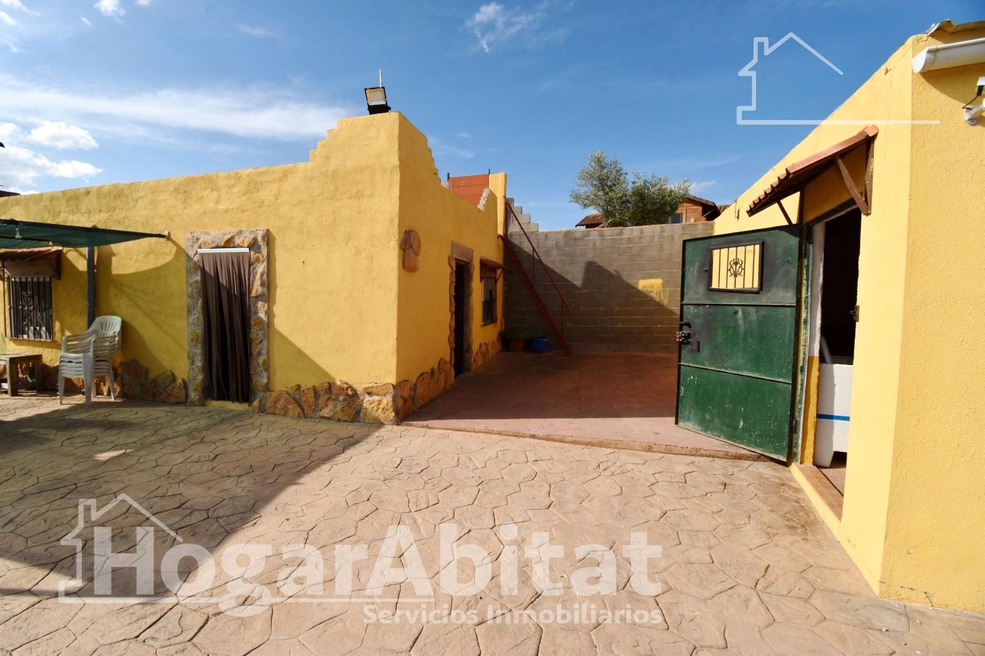 Vista exterior de Casa o xalet en venda en L'Alcora amb Calefacció
