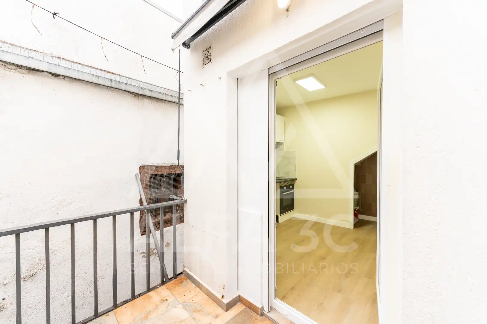 Terrasse von Wohnung zum Verkauf in Miraflores de la Sierra mit Heizung, Terrasse und Ofen