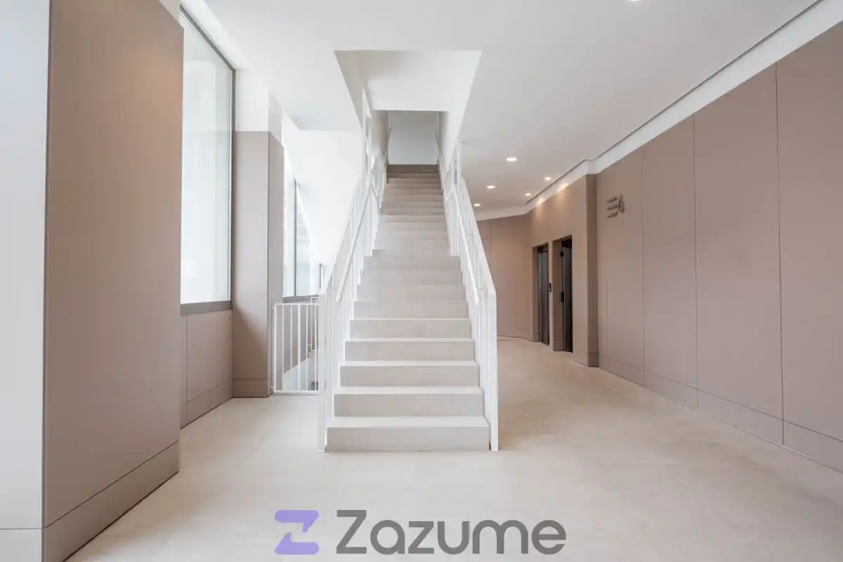 Wohnung zur Miete in Zaragoza mit Klimaanlage, Heizung und Terrasse