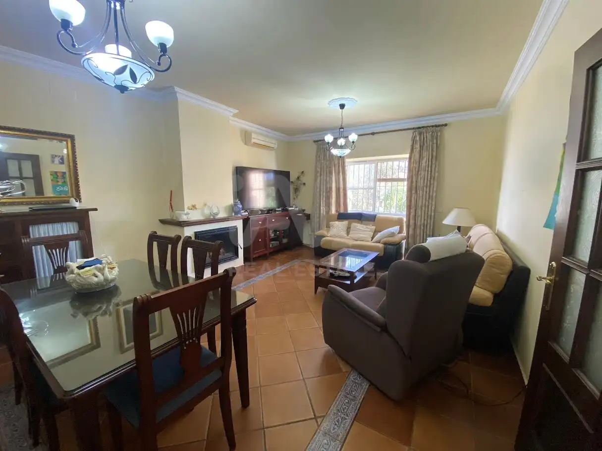 Sala de estar de Casa o chalet en venta en Chiclana de la Frontera con Aire acondicionado, Calefacción y Piscina