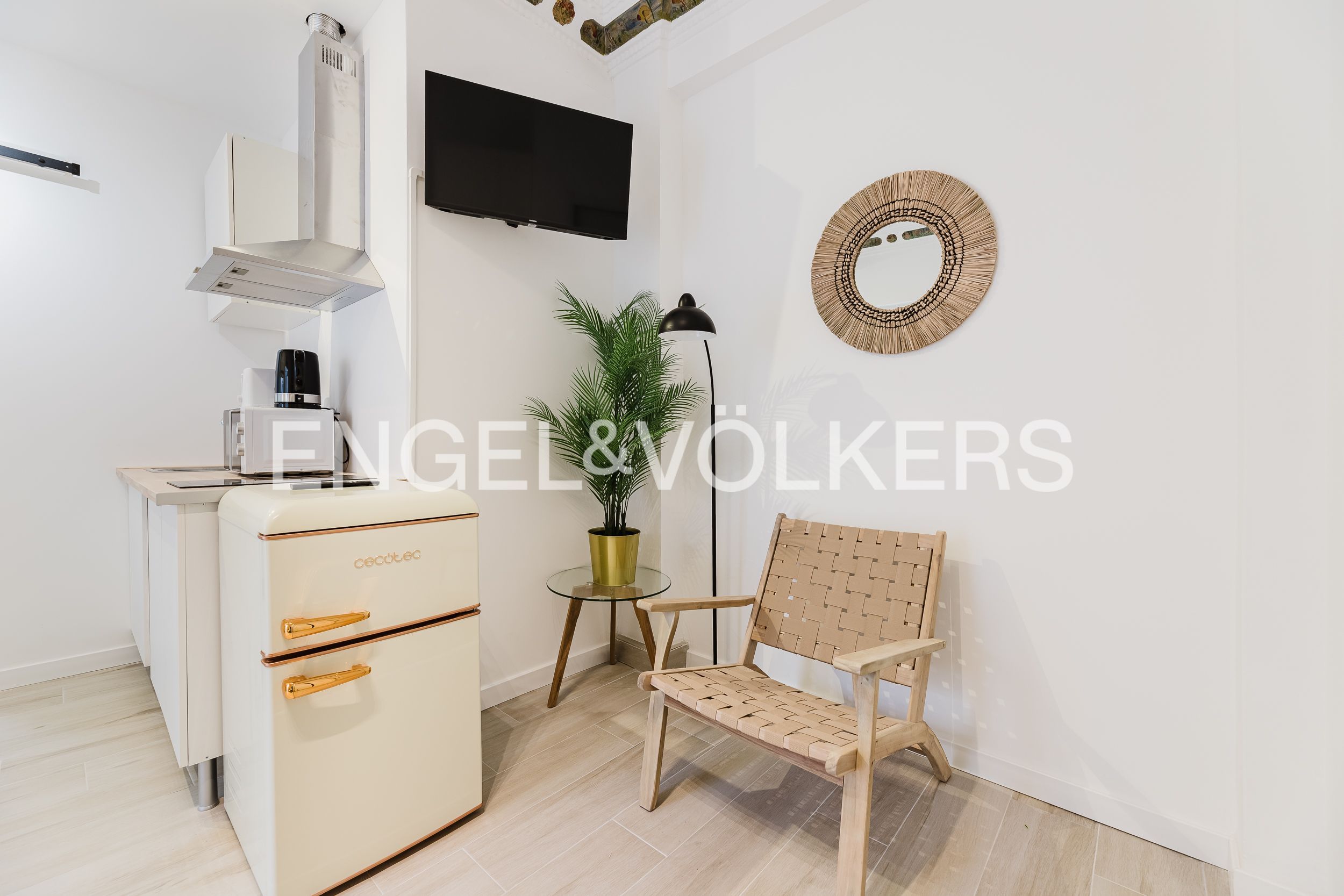 Exterior view of Flat for rent in  Valencia Capital  with Air Conditioner, Heating and Parquet flooring