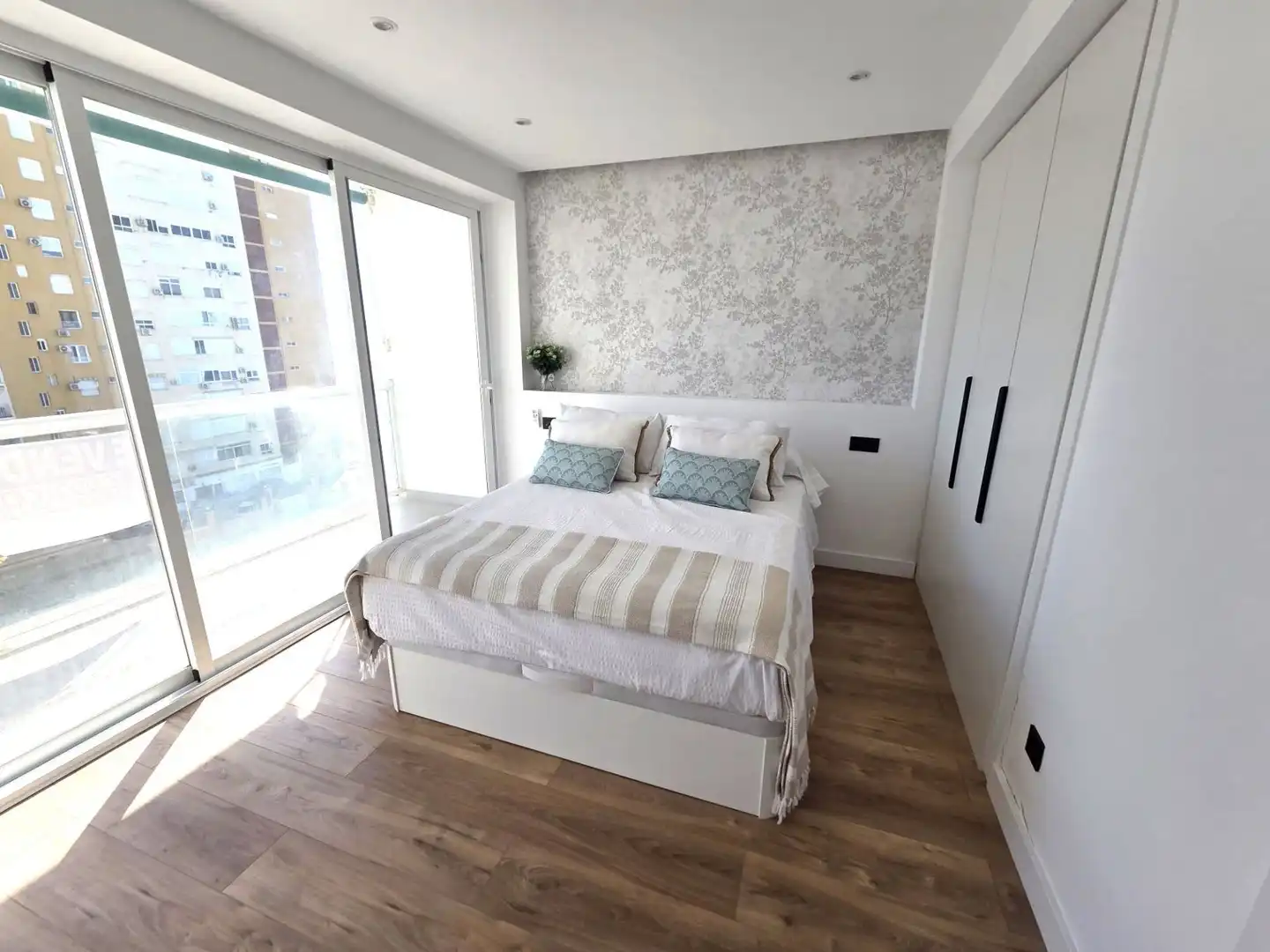 Apartament amb piscina en venda a Calahonda, imagen 8