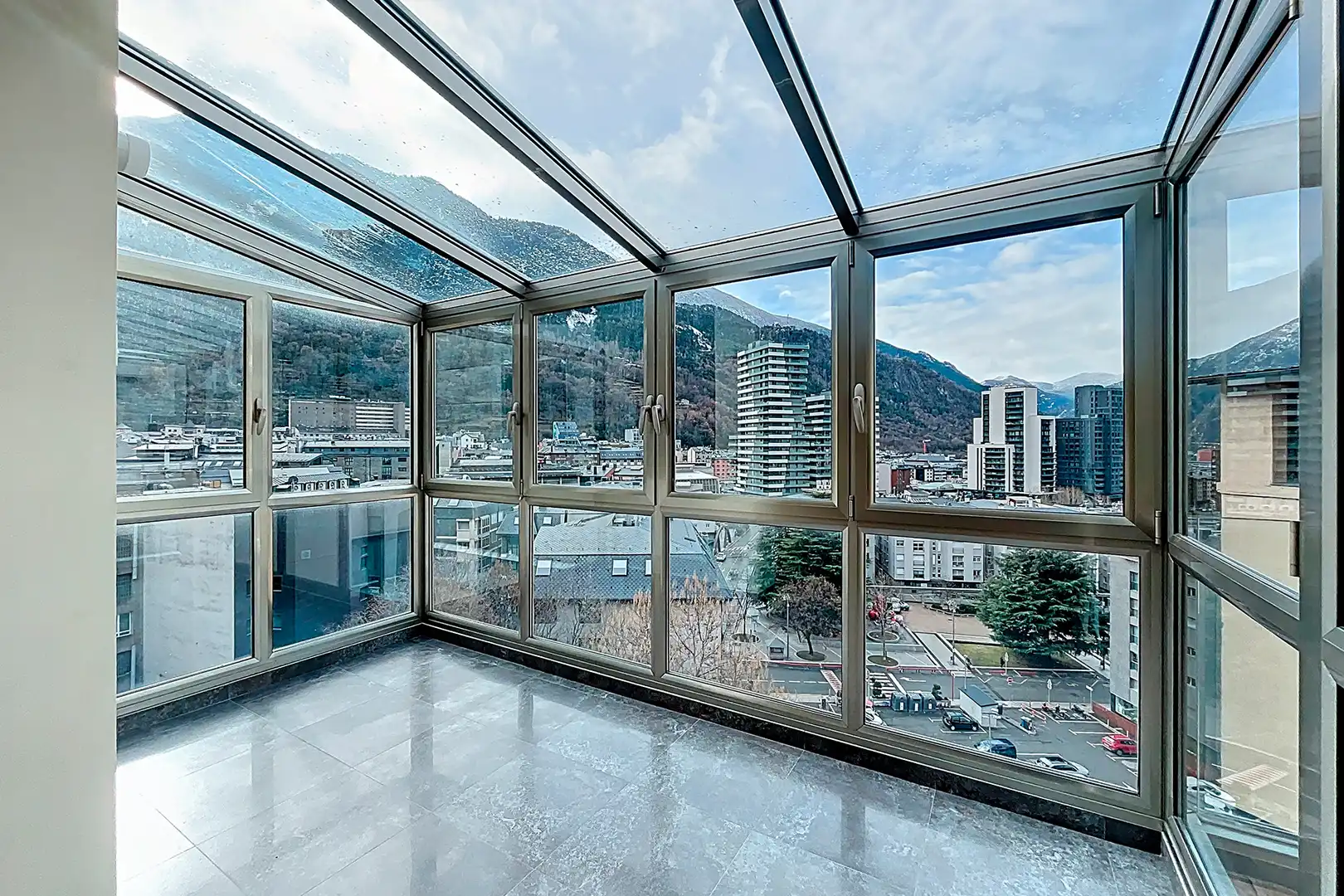 Exterior view of Attic for sale in Escaldes – Engordany  with Air Conditioner, Heating and Terrace