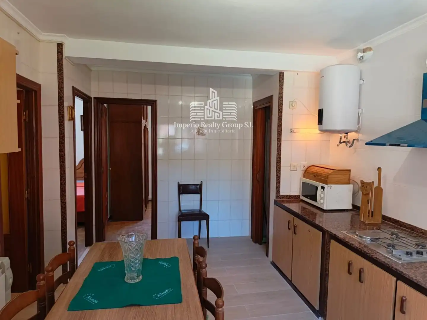 Piso de alquiler en N/A, Sama